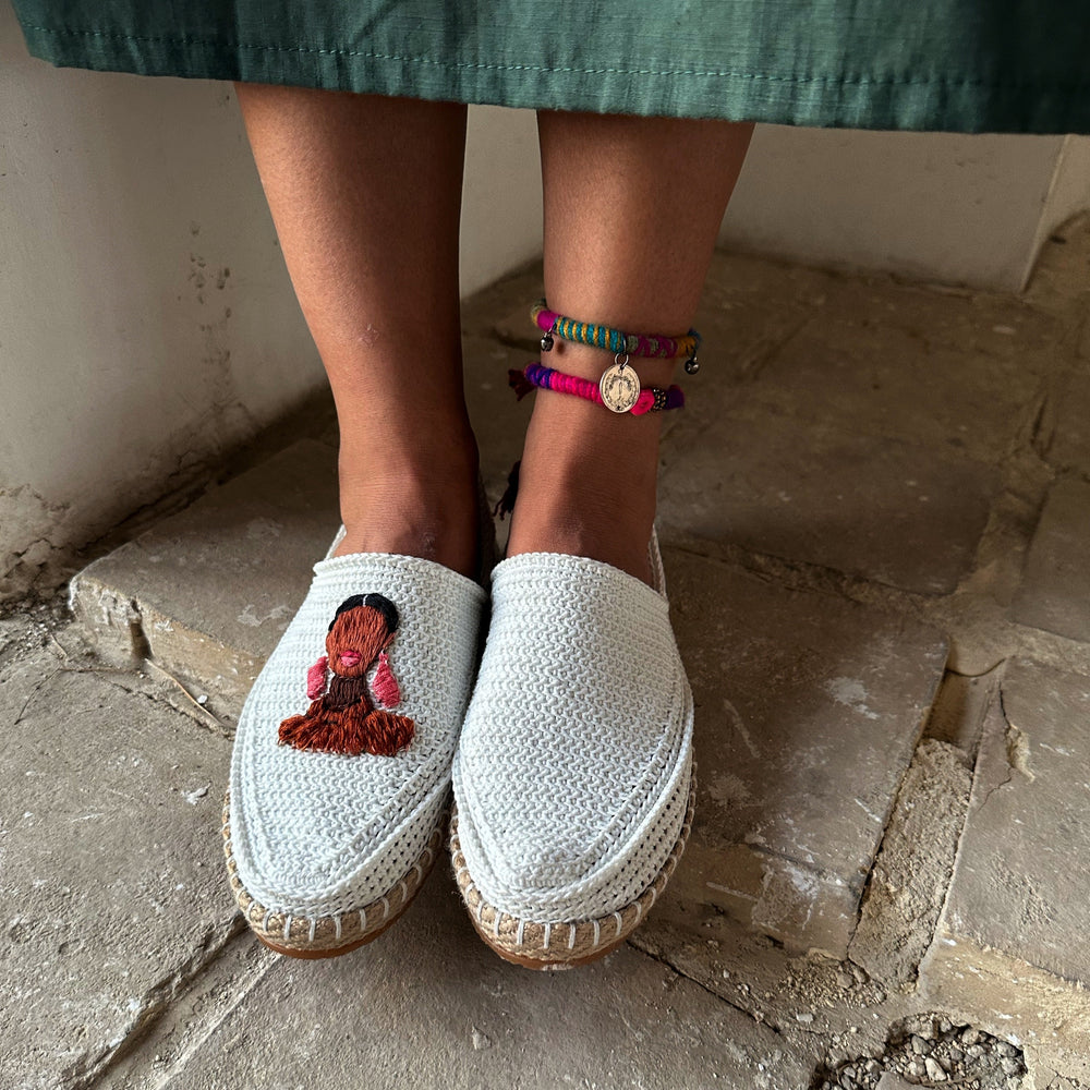 Giveh – Handwoven Breathable Shoes with Embroidered Detail