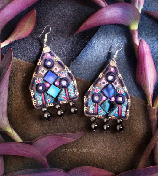 Mavi handmade earrings